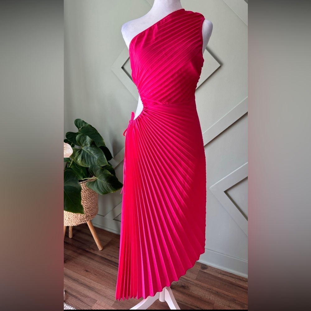 Hot pink pleated dress size XS